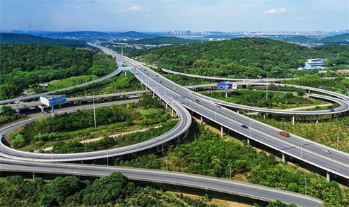 靖远钢筋套筒应用于高速公路
